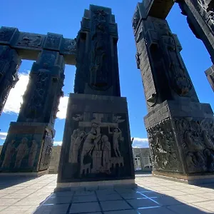 Georgian Stonehengeee Апартаменты